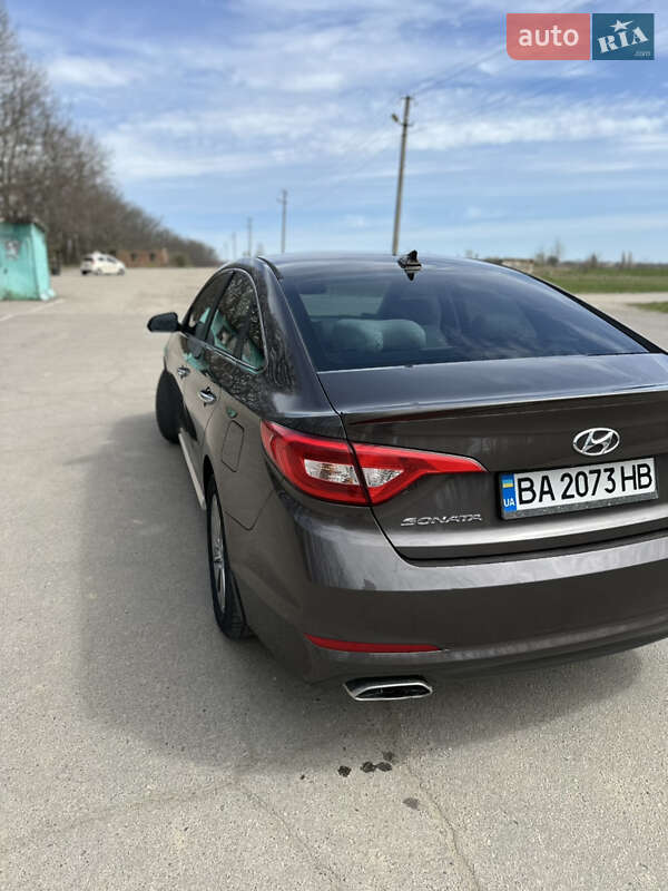 Седан Hyundai Sonata 2015 в Умани
