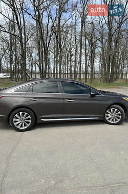 Седан Hyundai Sonata 2015 в Умани
