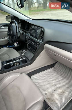 Седан Hyundai Sonata 2015 в Умани