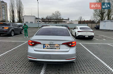Седан Hyundai Sonata 2014 в 