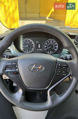 Седан Hyundai Sonata 2015 в 
