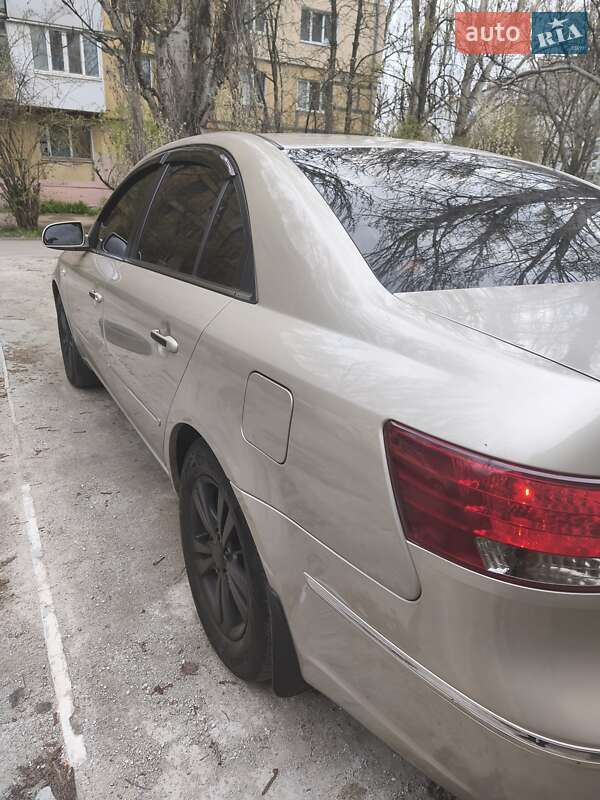 Седан Hyundai Sonata 2009 в Запоріжжі