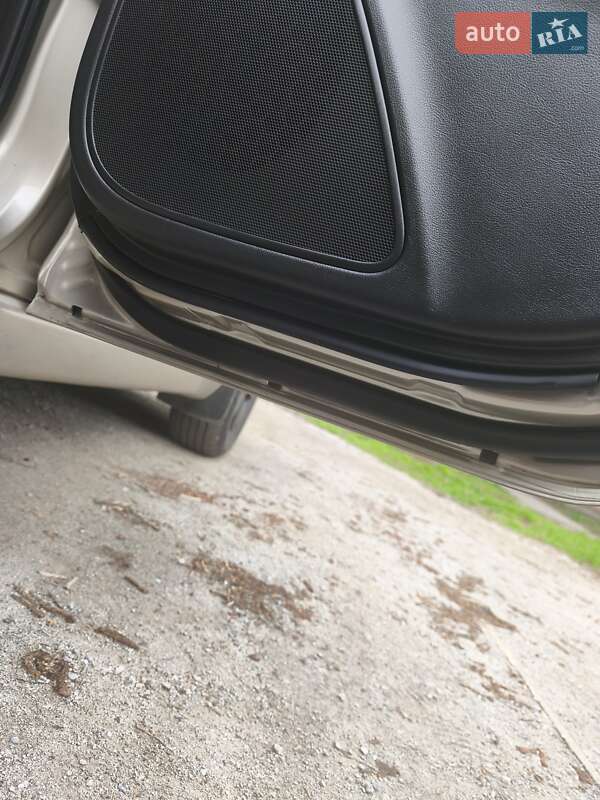 Седан Hyundai Sonata 2009 в Запоріжжі