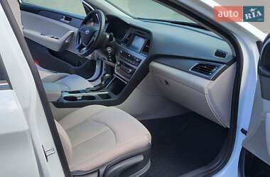 Седан Hyundai Sonata 2015 в 
