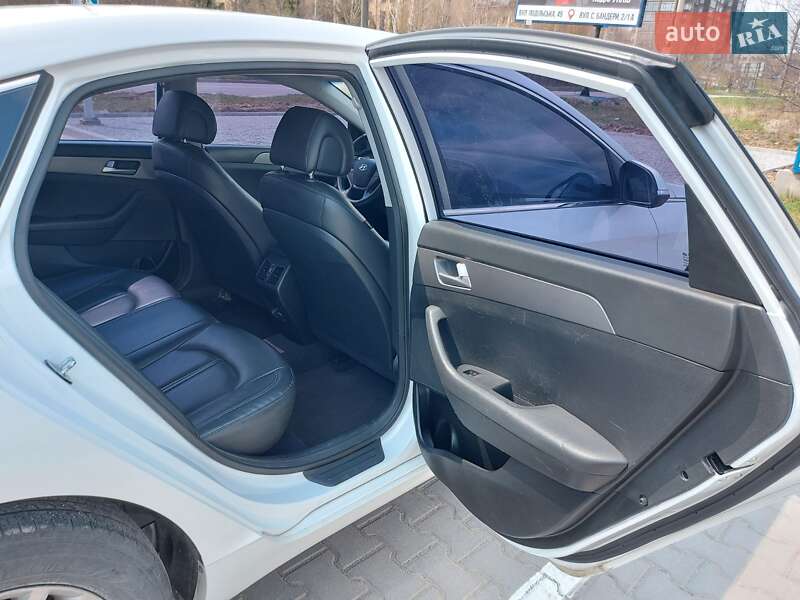 Седан Hyundai Sonata 2015 в Одессе