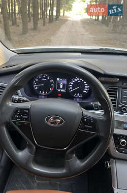 Седан Hyundai Sonata 2015 в 