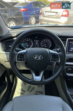 Седан Hyundai Sonata 2018 в 