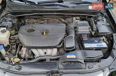 Седан Hyundai Sonata 2013 в 