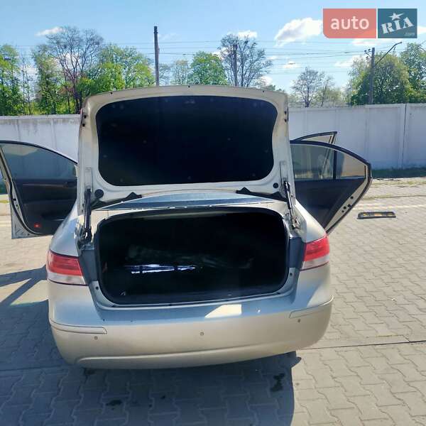 Седан Hyundai Sonata 2008 в Ірпені