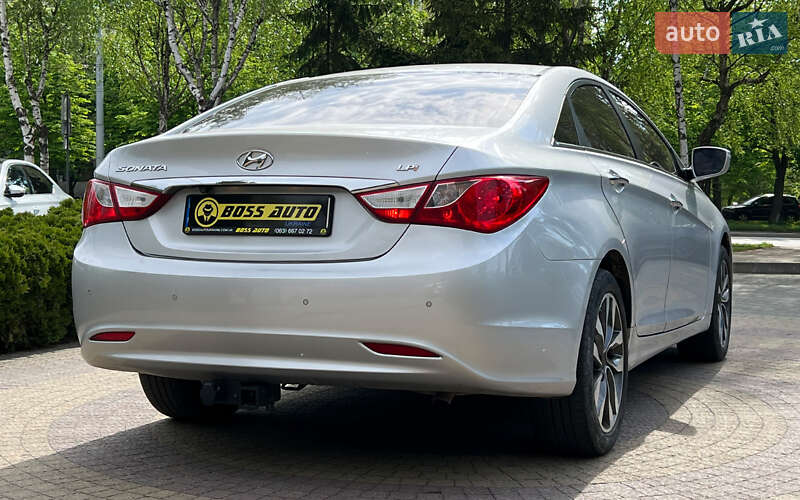 Седан Hyundai Sonata 2015 в Львове