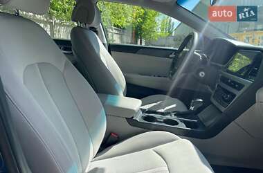 Седан Hyundai Sonata 2016 в 