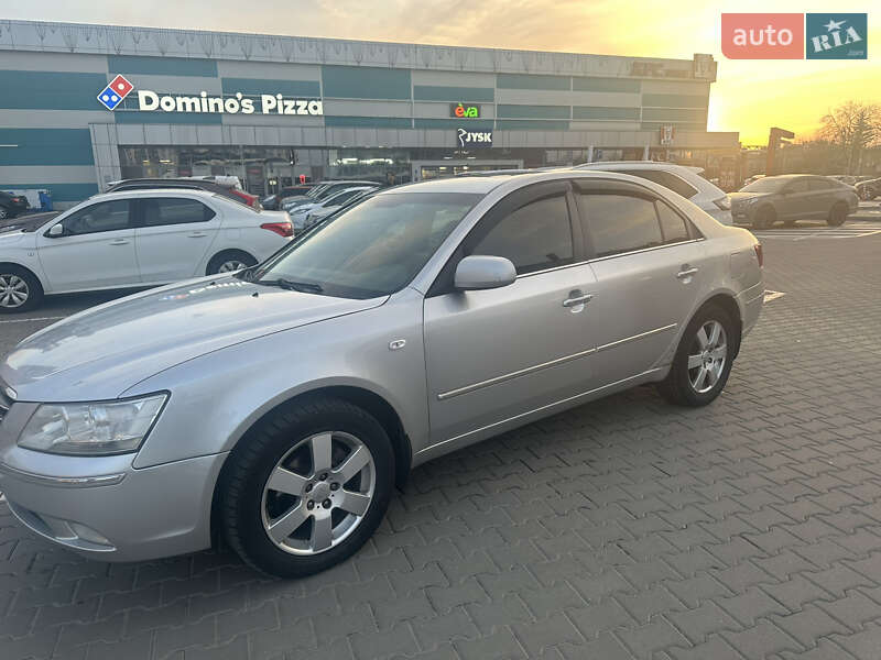 Седан Hyundai Sonata 2009 в Вишневому