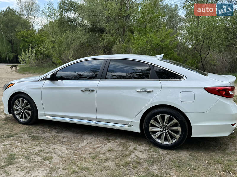 Седан Hyundai Sonata 2016 в Киеве