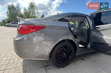 Седан Hyundai Sonata 2013 в Дубні