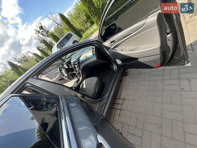 Седан Hyundai Sonata 2013 в Василькове