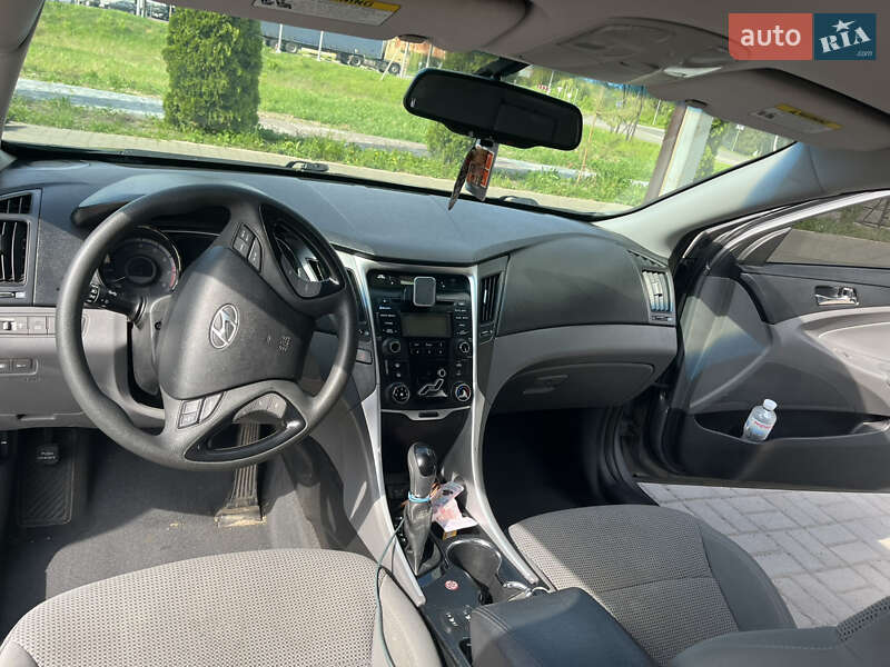 Седан Hyundai Sonata 2013 в Василькове