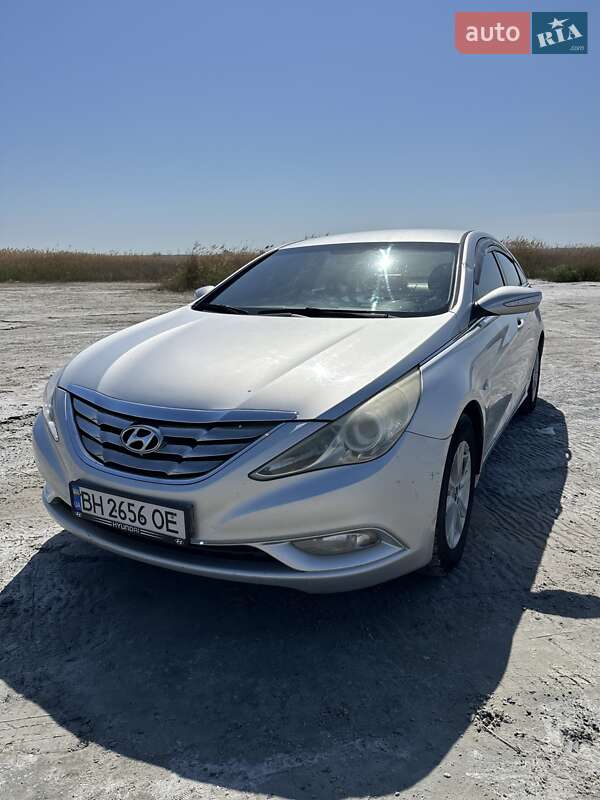 Hyundai Sonata 2010