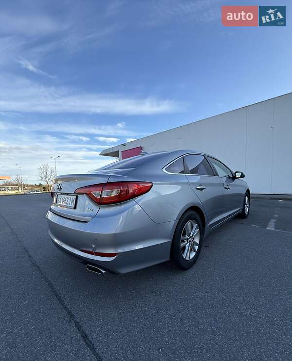 Седан Hyundai Sonata 2015 в Львове