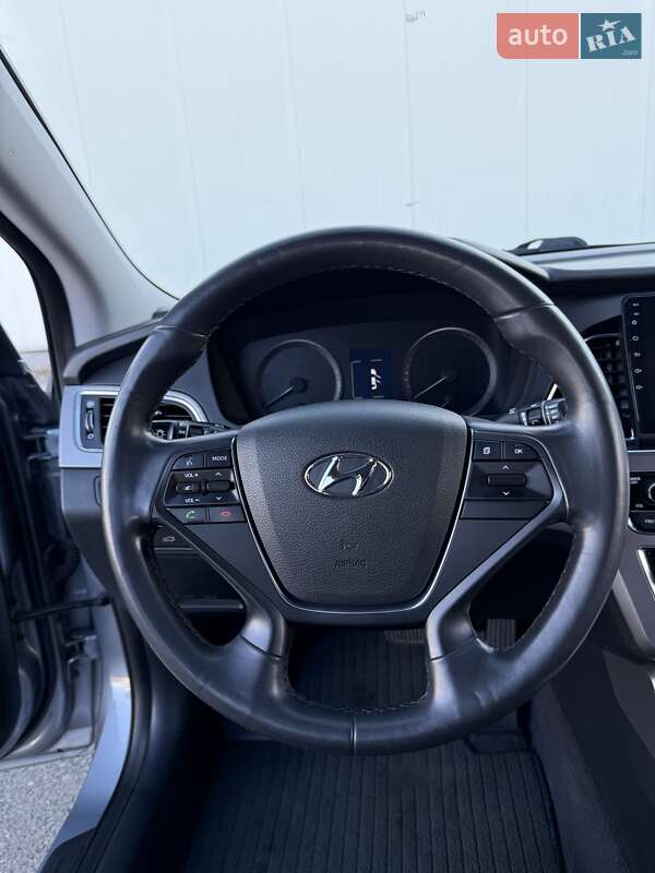 Седан Hyundai Sonata 2015 в Львове