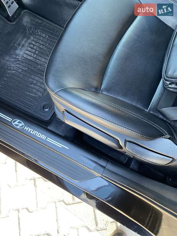 Седан Hyundai Sonata 2012 в Києві