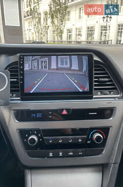 Седан Hyundai Sonata 2014 в 