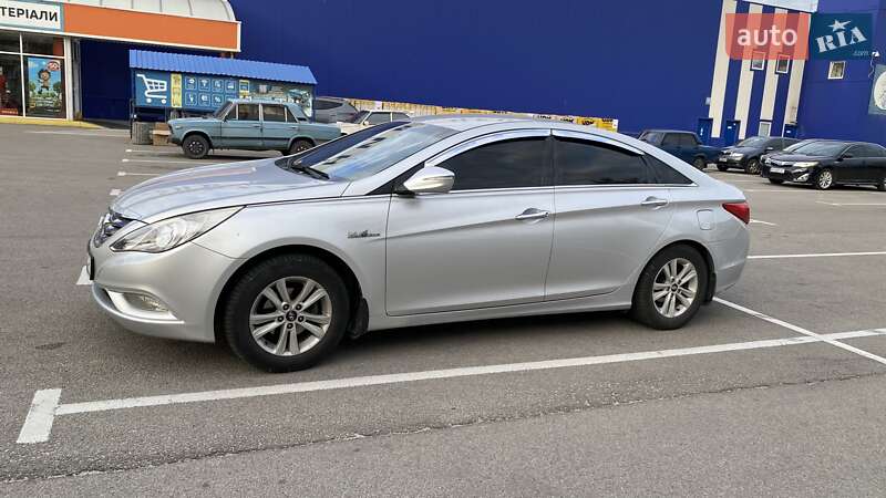 Седан Hyundai Sonata 2012 в Сумах