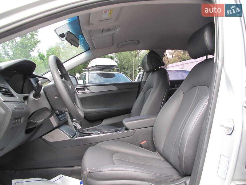 Седан Hyundai Sonata 2016 в Киеве