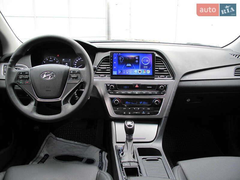 Седан Hyundai Sonata 2016 в Киеве