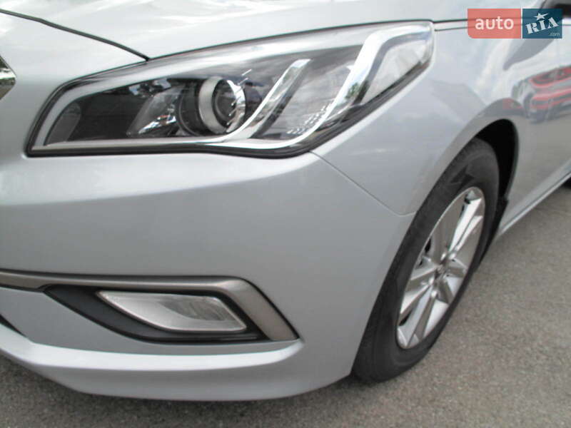 Седан Hyundai Sonata 2016 в Киеве
