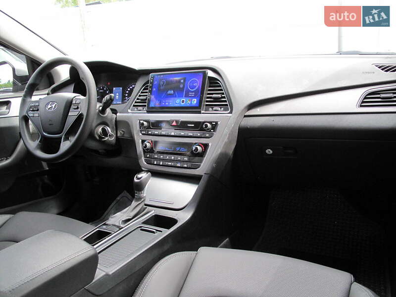 Седан Hyundai Sonata 2016 в Киеве