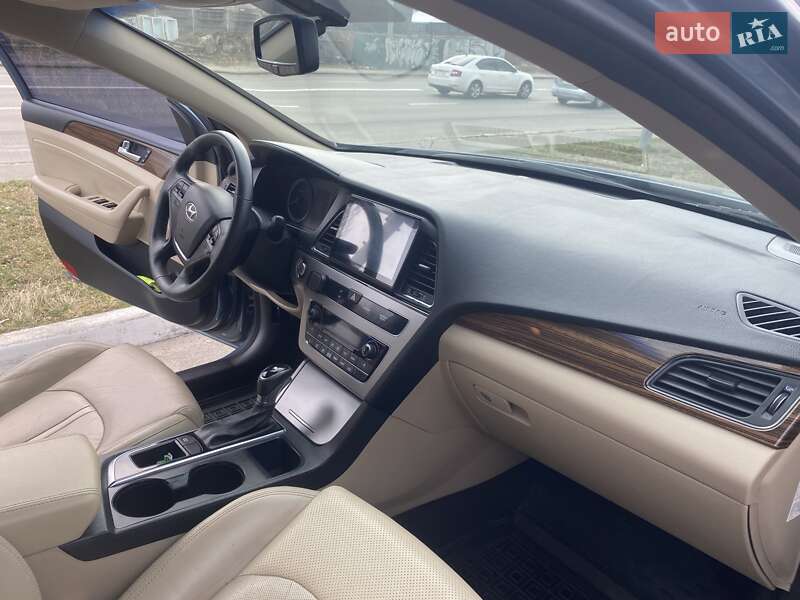 Седан Hyundai Sonata 2015 в Киеве фото 24 Седан Hyundai Sonata 2015 в Киеве