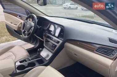 Седан Hyundai Sonata 2015 в 