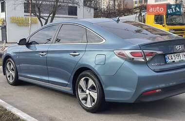 Седан Hyundai Sonata 2015 в 