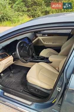 Седан Hyundai Sonata 2015 в 