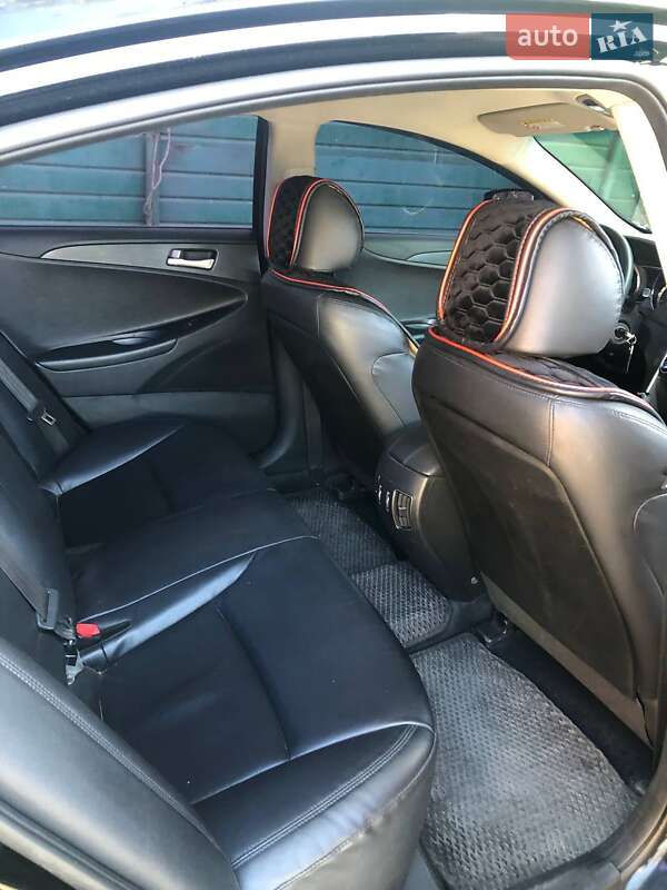 Седан Hyundai Sonata 2014 в Вольнянске