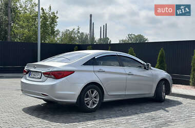 Седан Hyundai Sonata 2013 в 