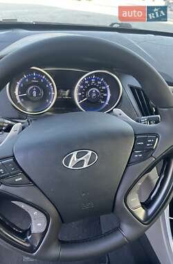 Седан Hyundai Sonata 2011 в 