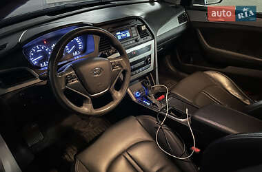 Седан Hyundai Sonata 2015 в 