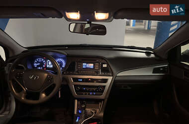 Седан Hyundai Sonata 2015 в 