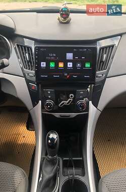 Седан Hyundai Sonata 2010 в 
