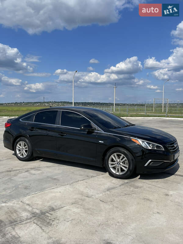 Седан Hyundai Sonata 2015 в Вознесенську