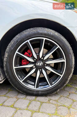 Седан Hyundai Sonata 2011 в 