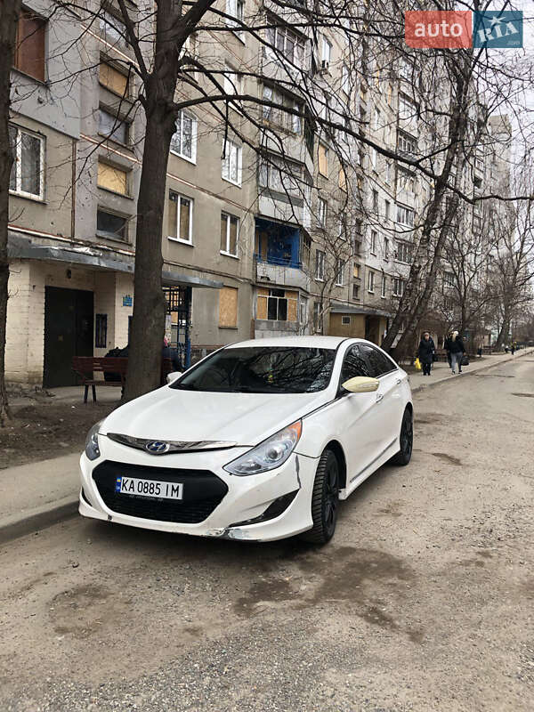 Седан Hyundai Sonata 2013 в 