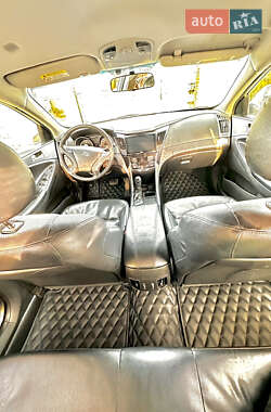 Седан Hyundai Sonata 2014 в 