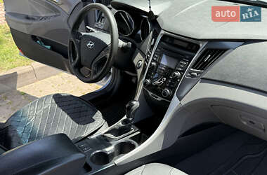 Седан Hyundai Sonata 2013 в 