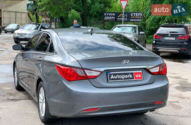 Седан Hyundai Sonata 2011 в 