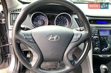 Седан Hyundai Sonata 2011 в 