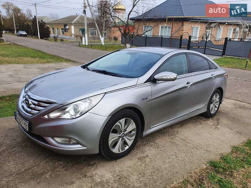 Седан Hyundai Sonata 2013 в Измаиле
