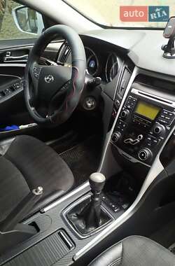 Седан Hyundai Sonata 2012 в 