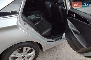 Седан Hyundai Sonata 2011 в 